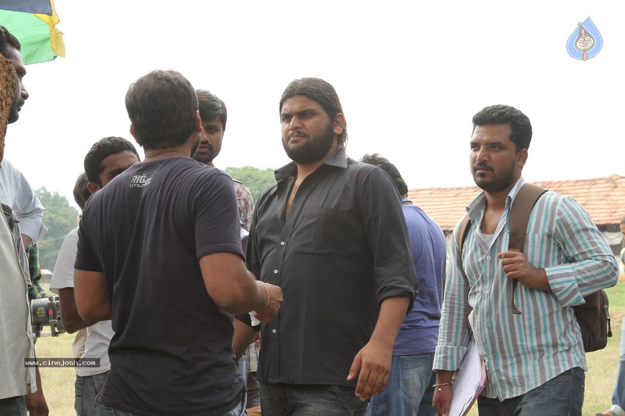 Singham 123 Movie Stills & Working Stills - 9 / 78 photos
