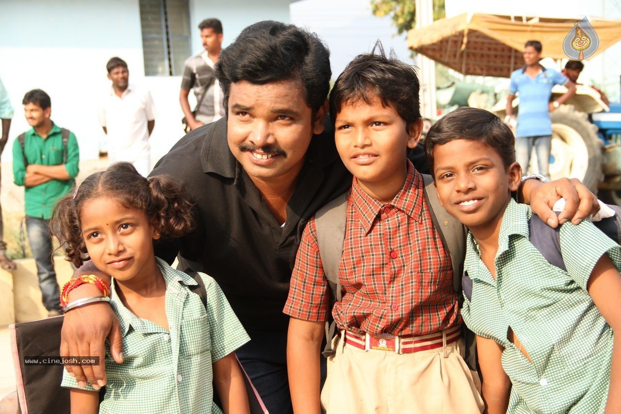 Singham 123 Movie Stills & Working Stills - 33 / 78 photos