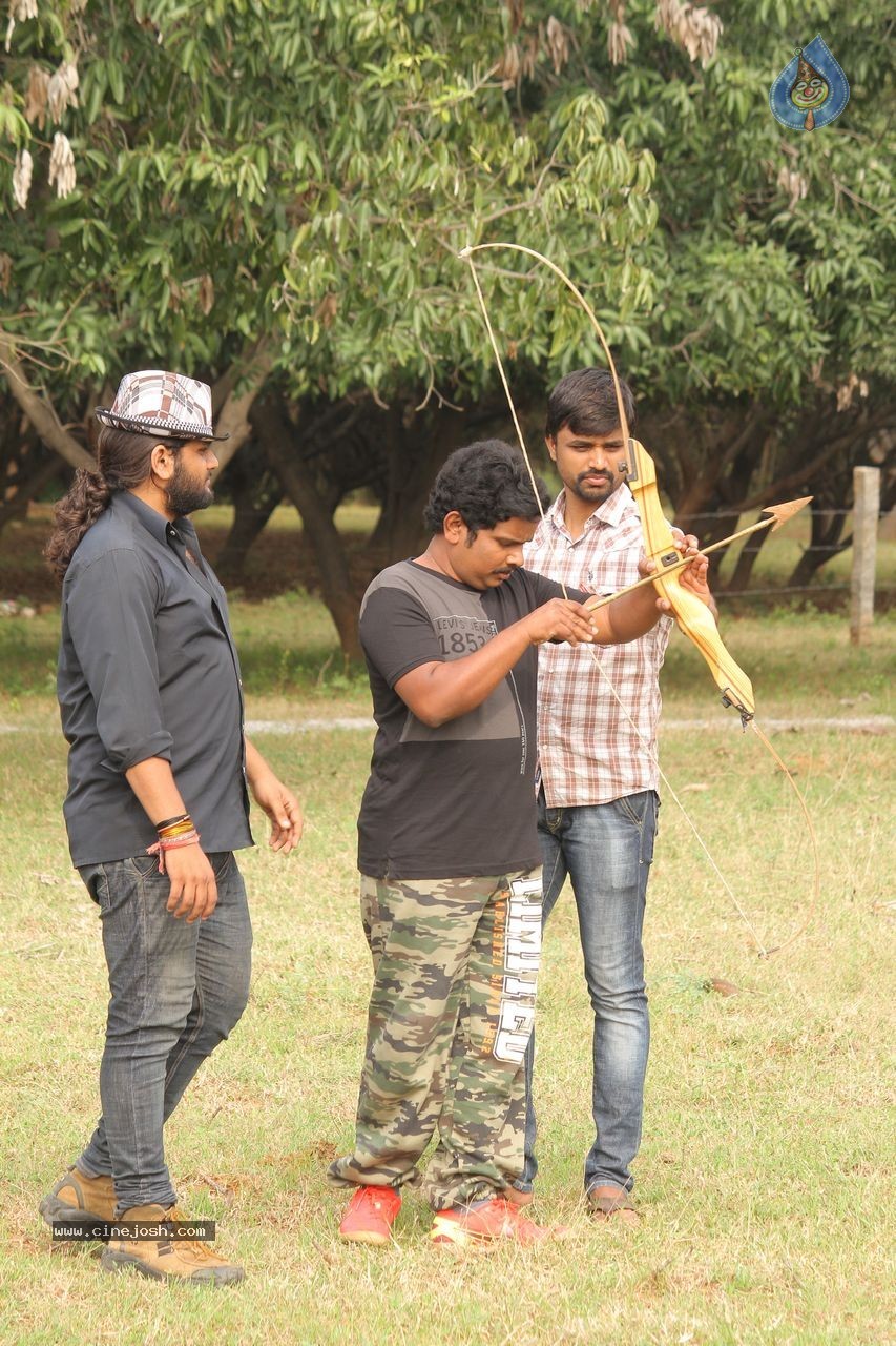 Singham 123 Movie Stills & Working Stills - 37 / 78 photos