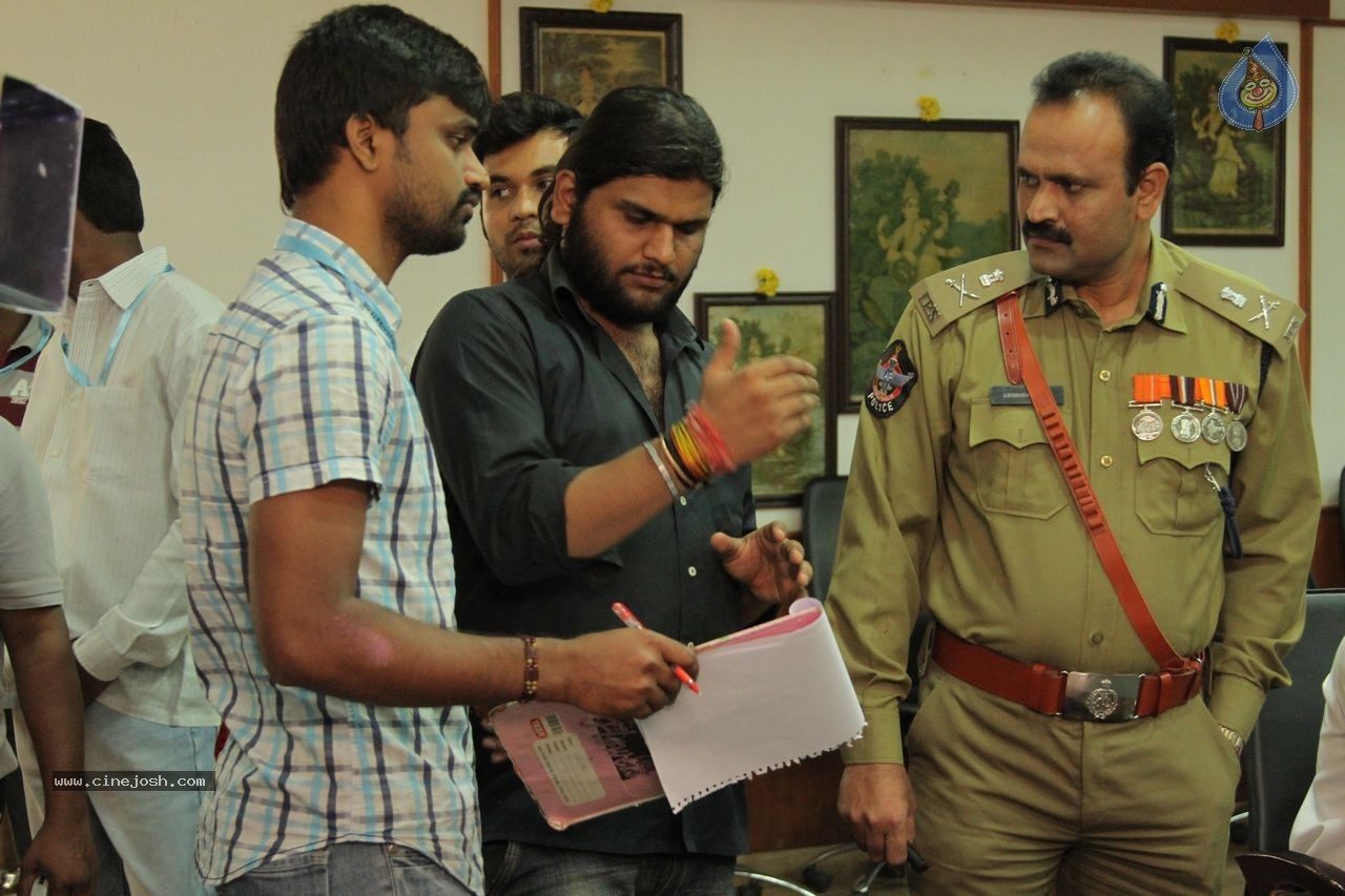 Singham 123 Movie Stills & Working Stills - 47 / 78 photos
