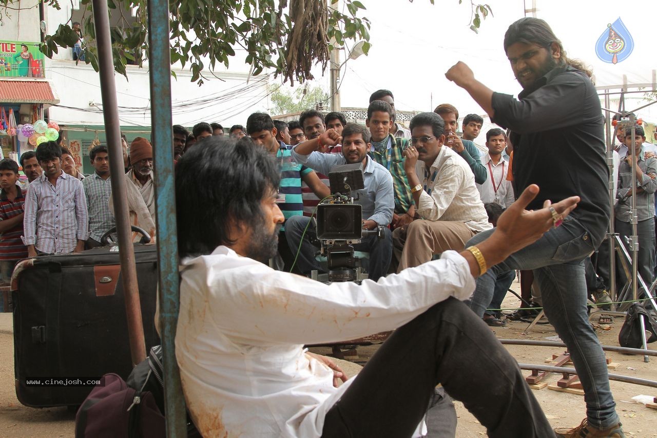 Singham 123 Movie Stills & Working Stills - 65 / 78 photos