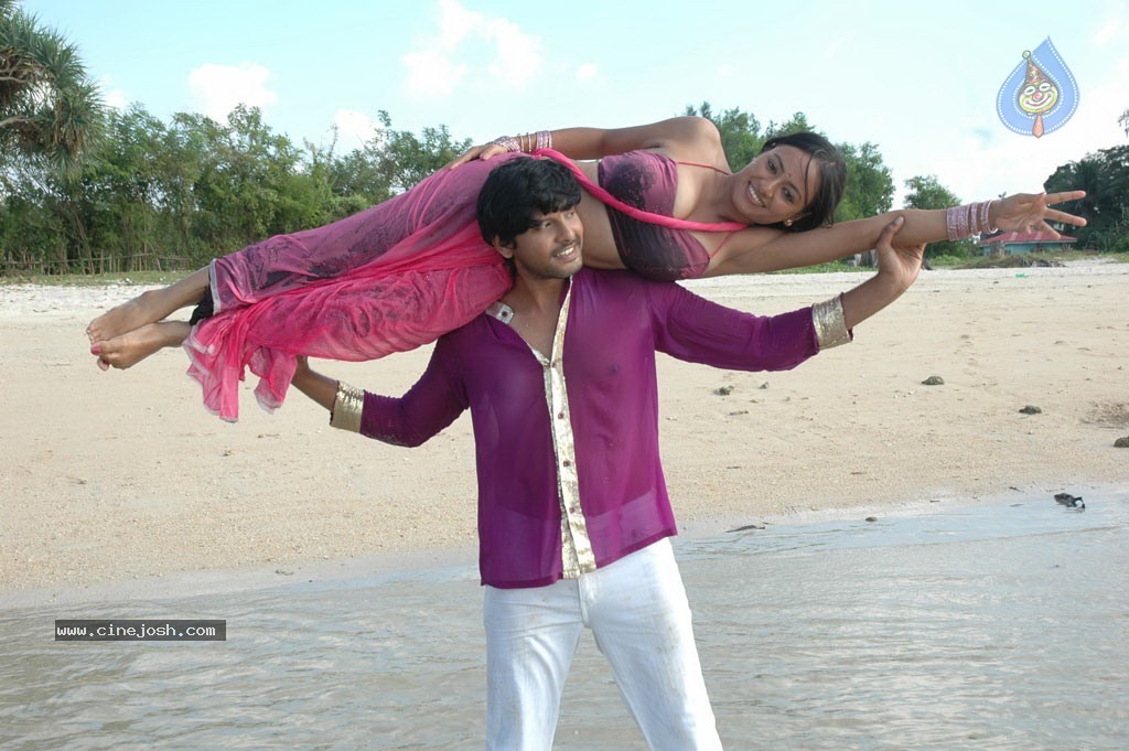 Siruvani Tamil Movie Hot Photos - 13 / 88 photos