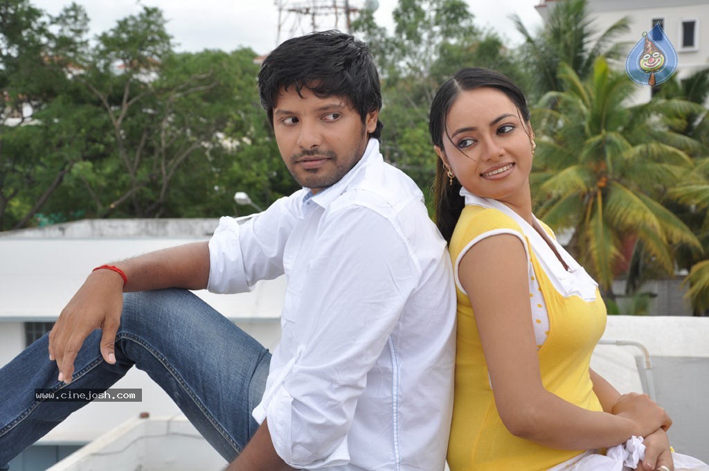 Siruvani Tamil Movie Hot Photos - 29 / 88 photos