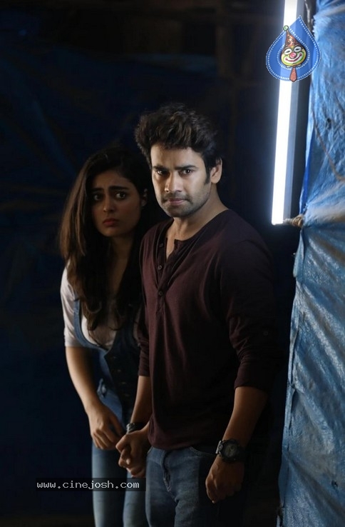 Siva 143 Movie Posters - 3 / 11 photos