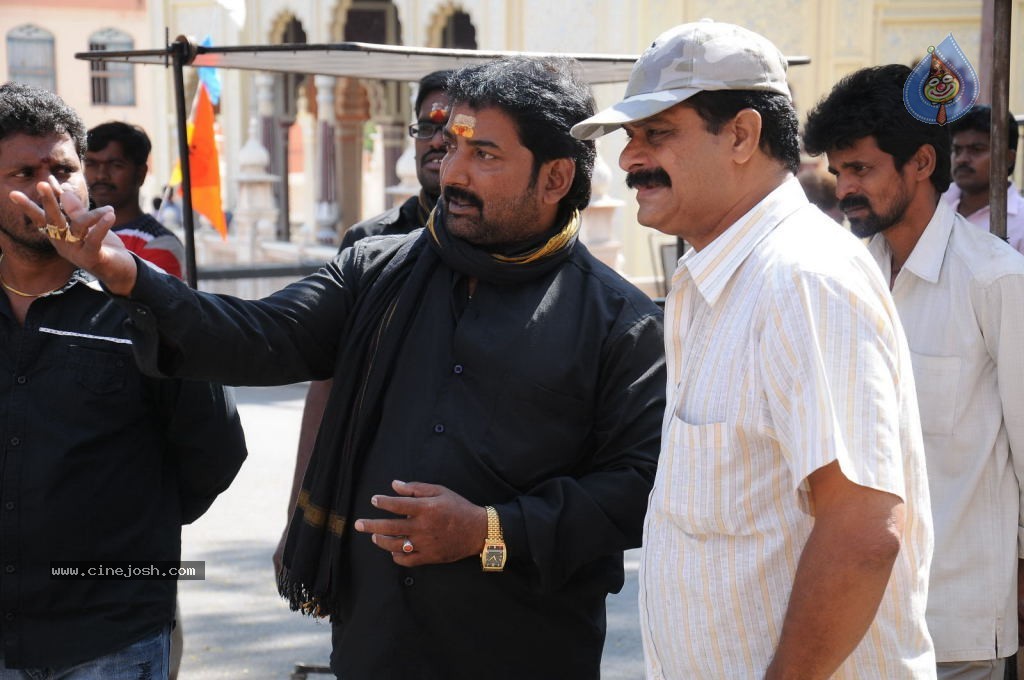 Siva Kesav Movie Hot Photos - 36 / 37 photos