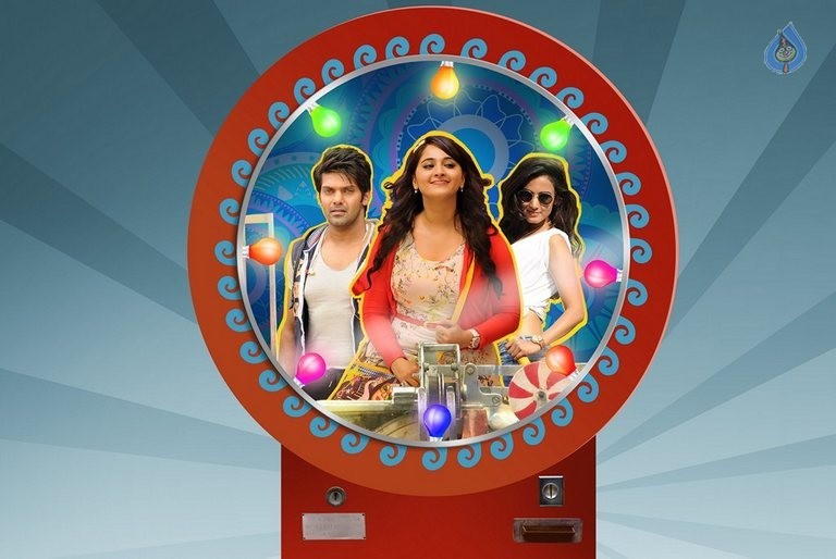 Inji Iduppazhagi Tamil Film Photos - 40 / 49 photos