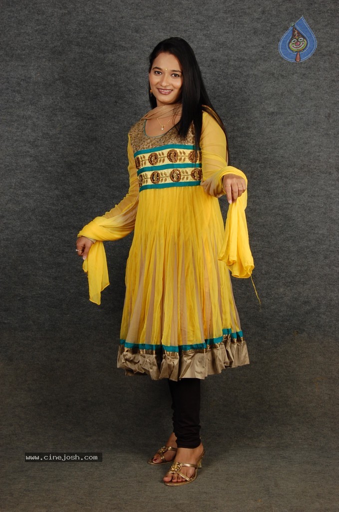 Skating Master Movie Stills - 13 / 33 photos