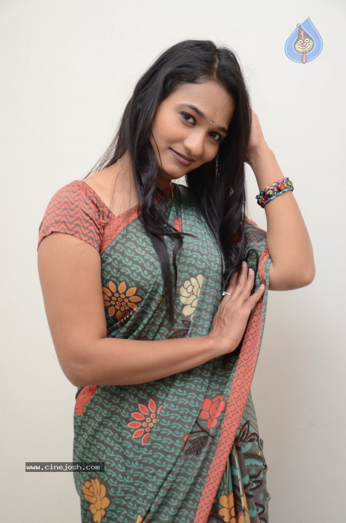 Skating Master Movie Stills - 27 / 33 photos