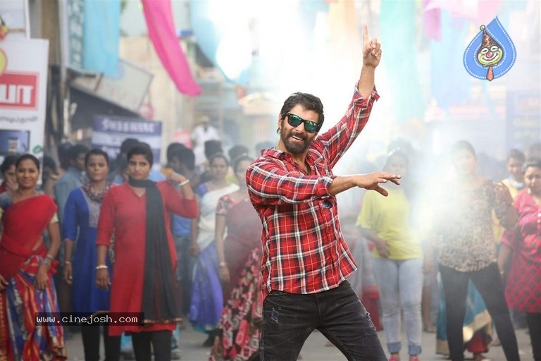 Sketch Movie Working Stills - 8 / 11 photos