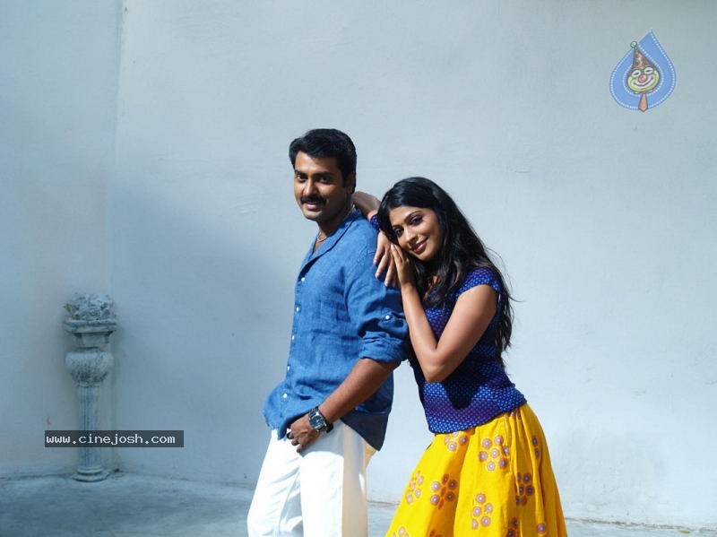 Sneham Movie Stills - 24 / 29 photos