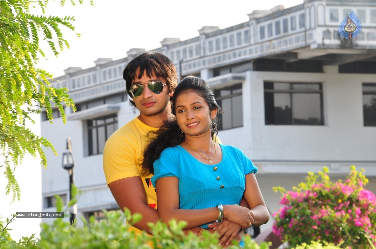 Snehame Thoduga Movie Stills - 5 / 142 photos