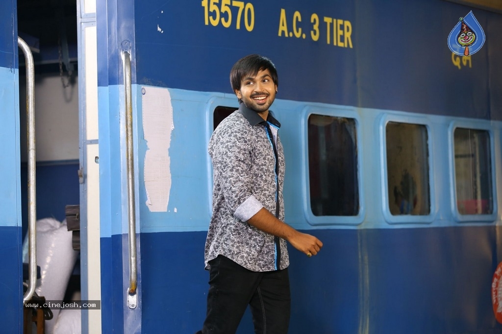 Soda Goli Soda Movie Stills And Working Stills - 7 / 36 photos