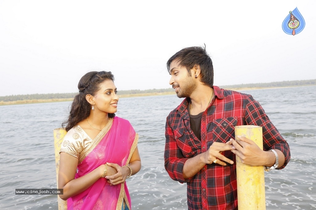 Soda Goli Soda Movie Stills And Working Stills - 20 / 36 photos