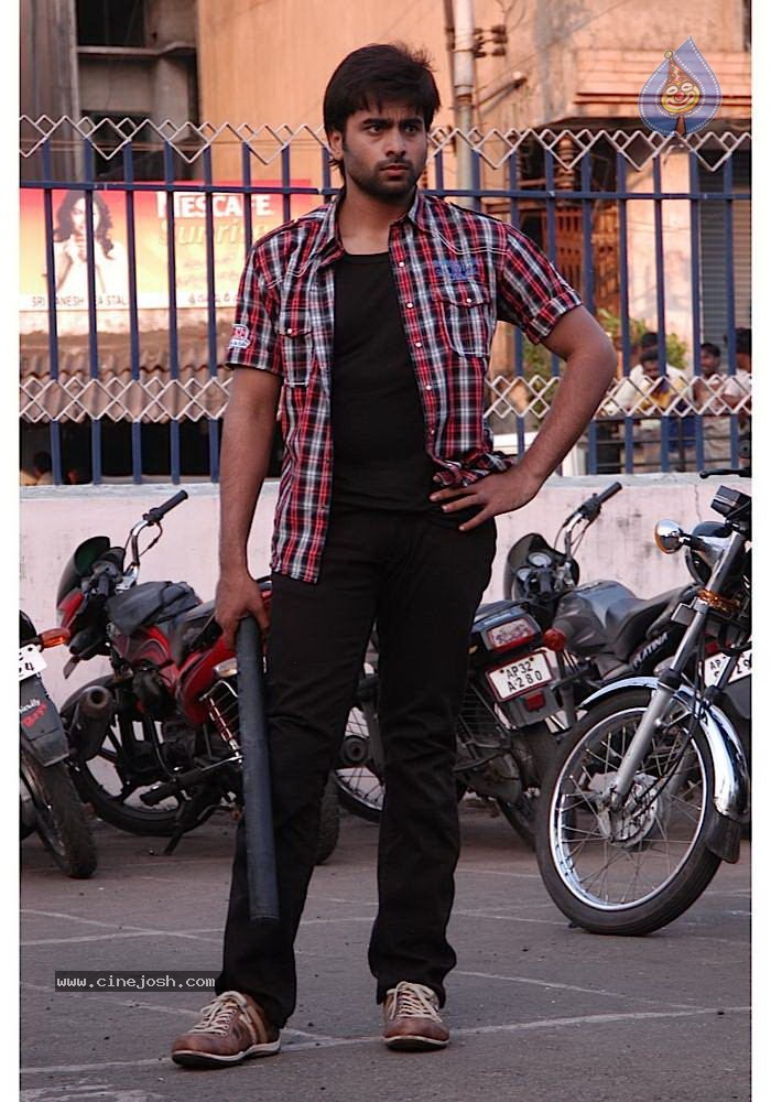 Solo Movie Latest Stills - 36 / 77 photos