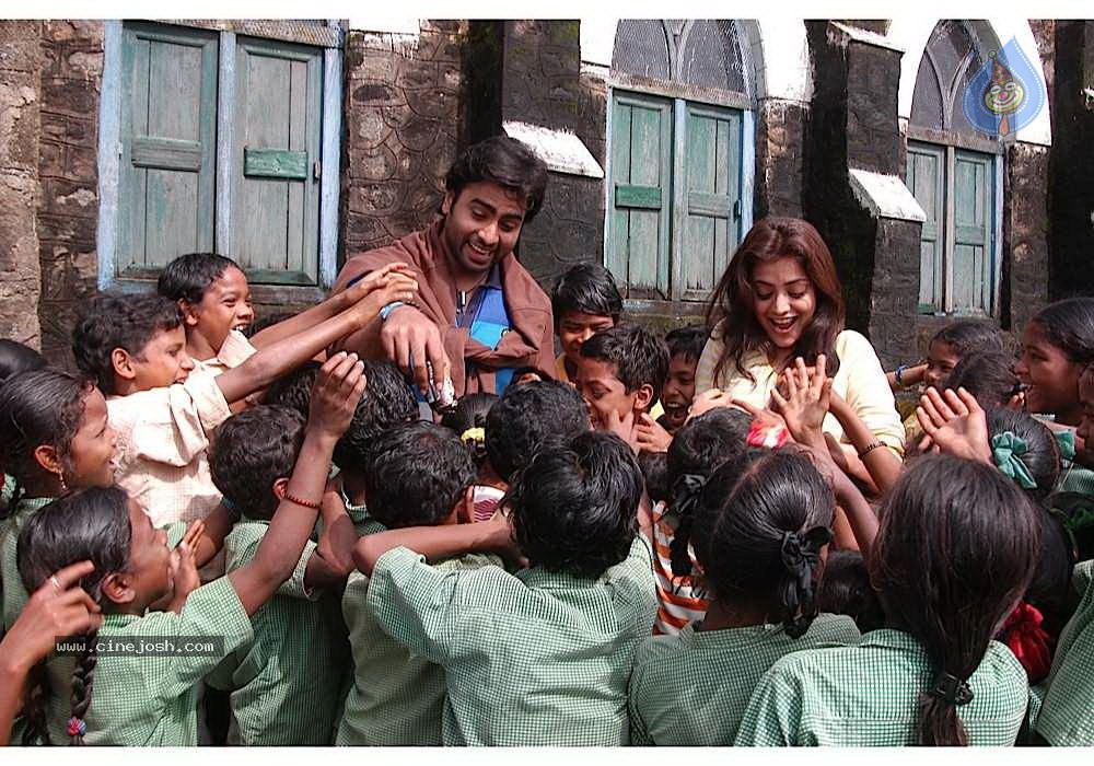 Solo Movie Latest Stills - 69 / 77 photos