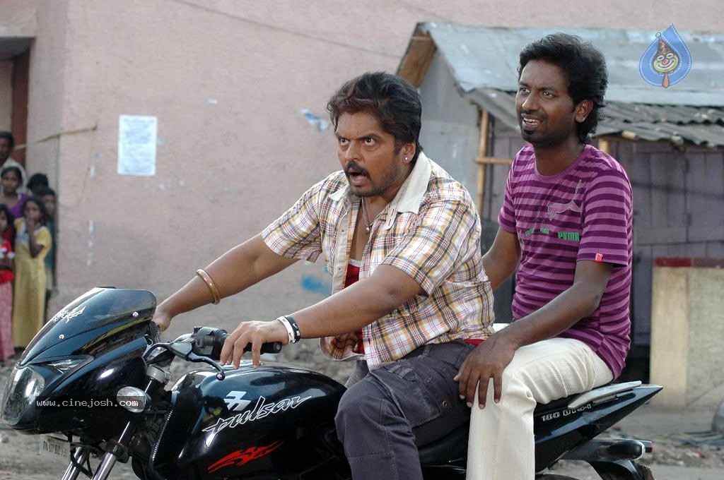 Sooran Movie New Stills - 15 / 51 photos