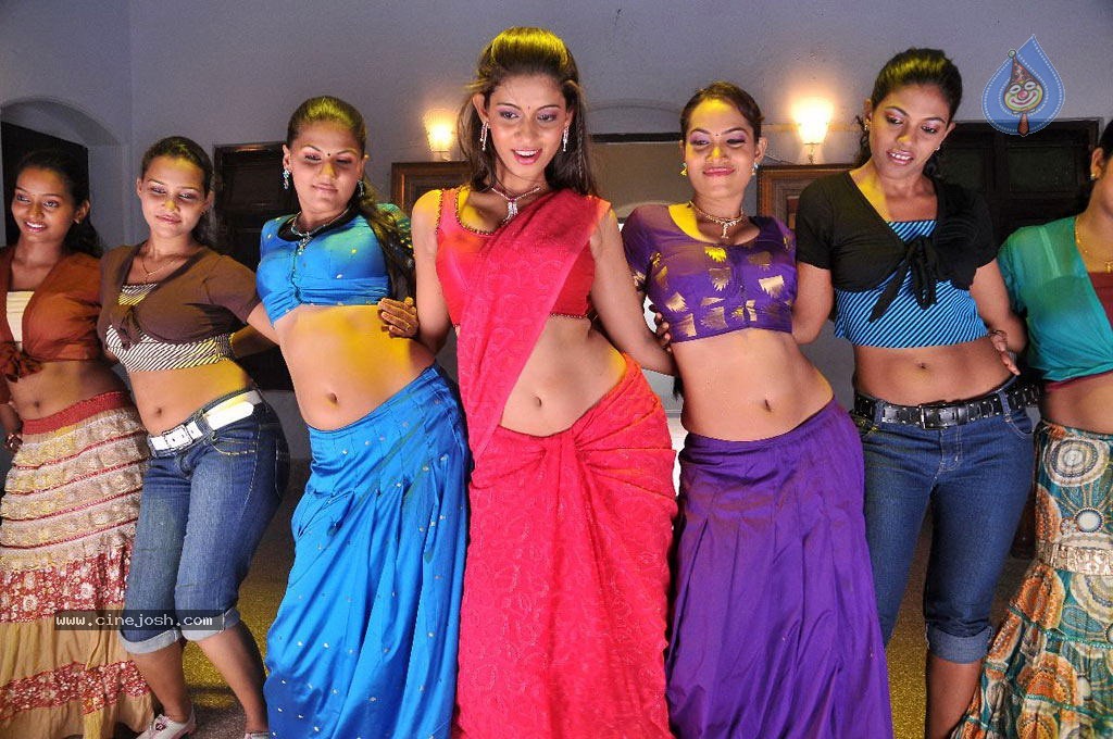 Sooran Movie New Stills - 42 / 51 photos