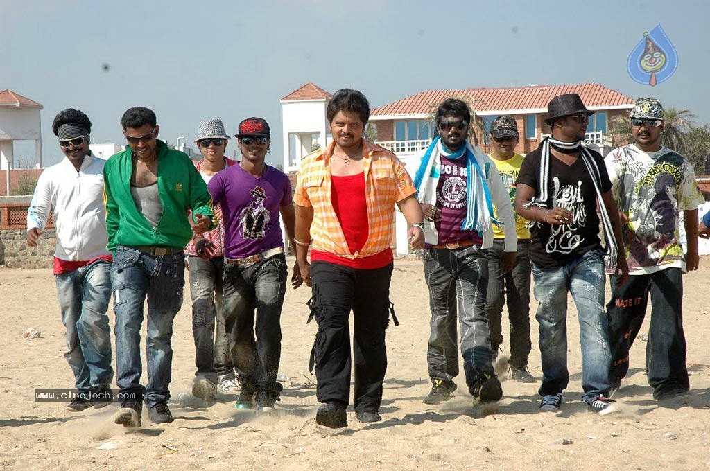 Sooran Movie New Stills - 49 / 51 photos