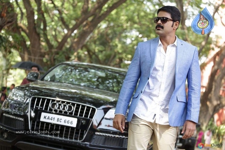 Sooryavamsi Tamil Movie Stills - 11 / 19 photos