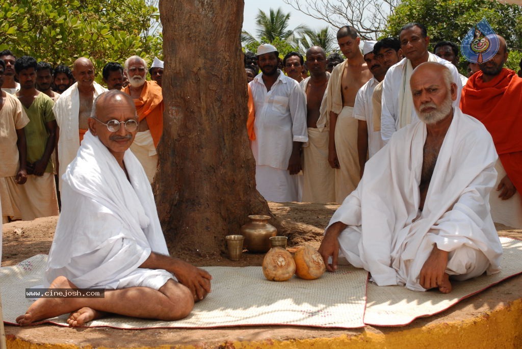 Sri Narayanaguru Movie Stills - 13 / 35 photos