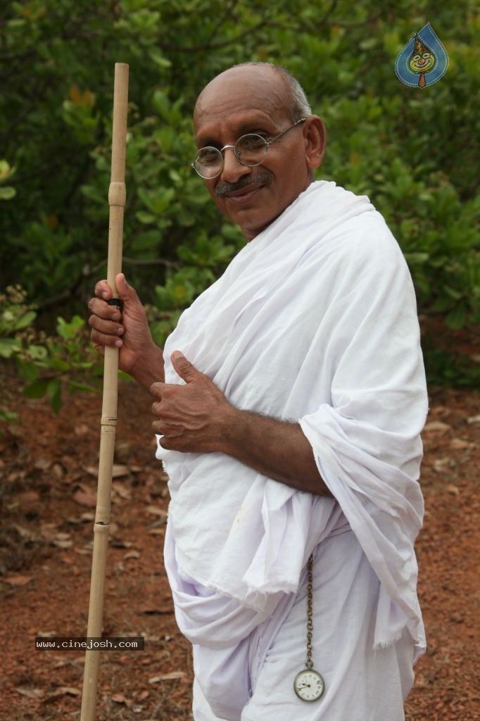 Sri Narayanaguru Movie Stills - 30 / 35 photos