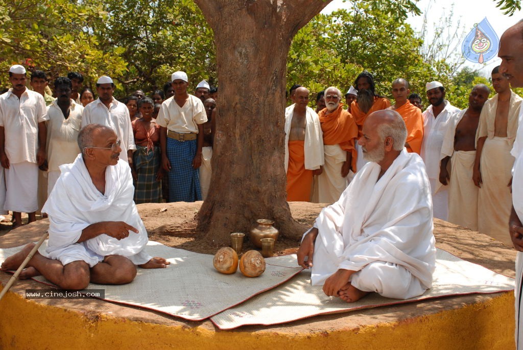 Sri Narayanaguru Movie Stills - 31 / 35 photos