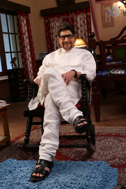 Sri Sri Movie Photos - 33 / 82 photos