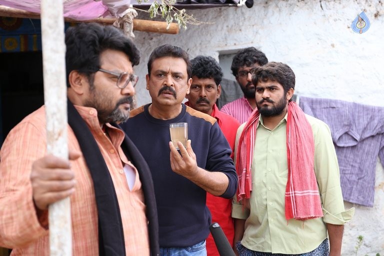 Sri Sri Movie Photos - 53 / 82 photos