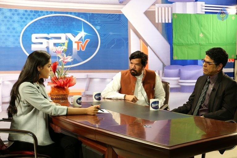 Sri Sri Movie Photos - 62 / 82 photos