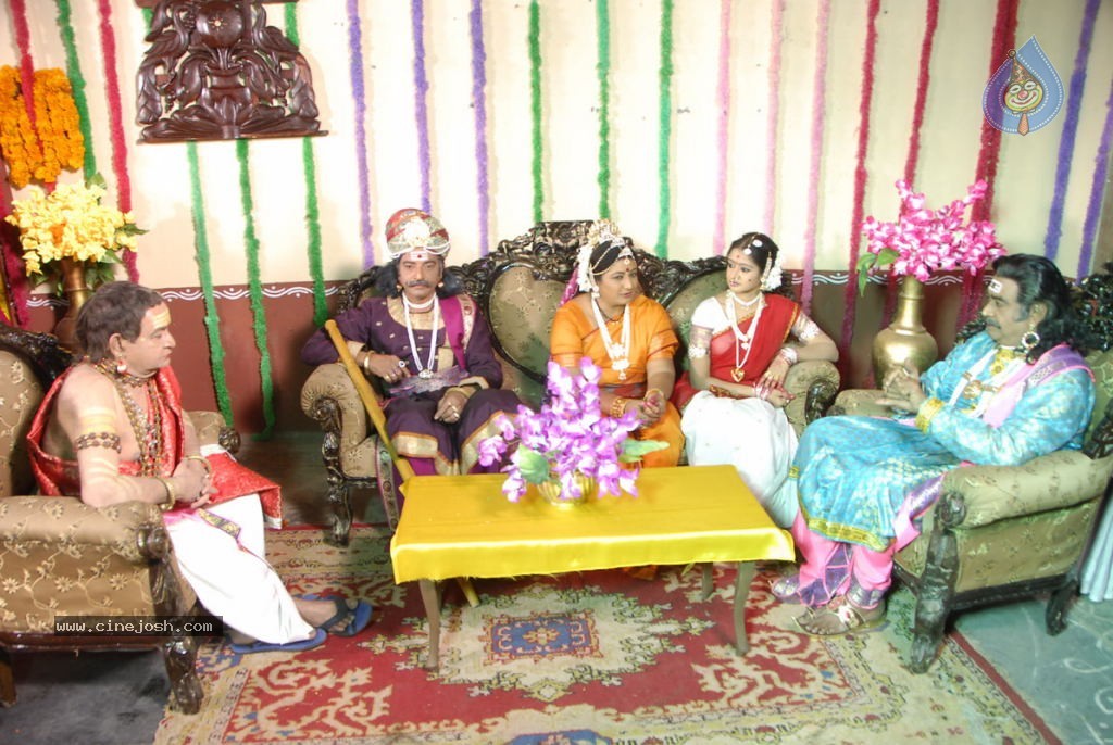 Sri Vasavi Kanyakaparameswari Charitra Stills - 18 / 25 photos