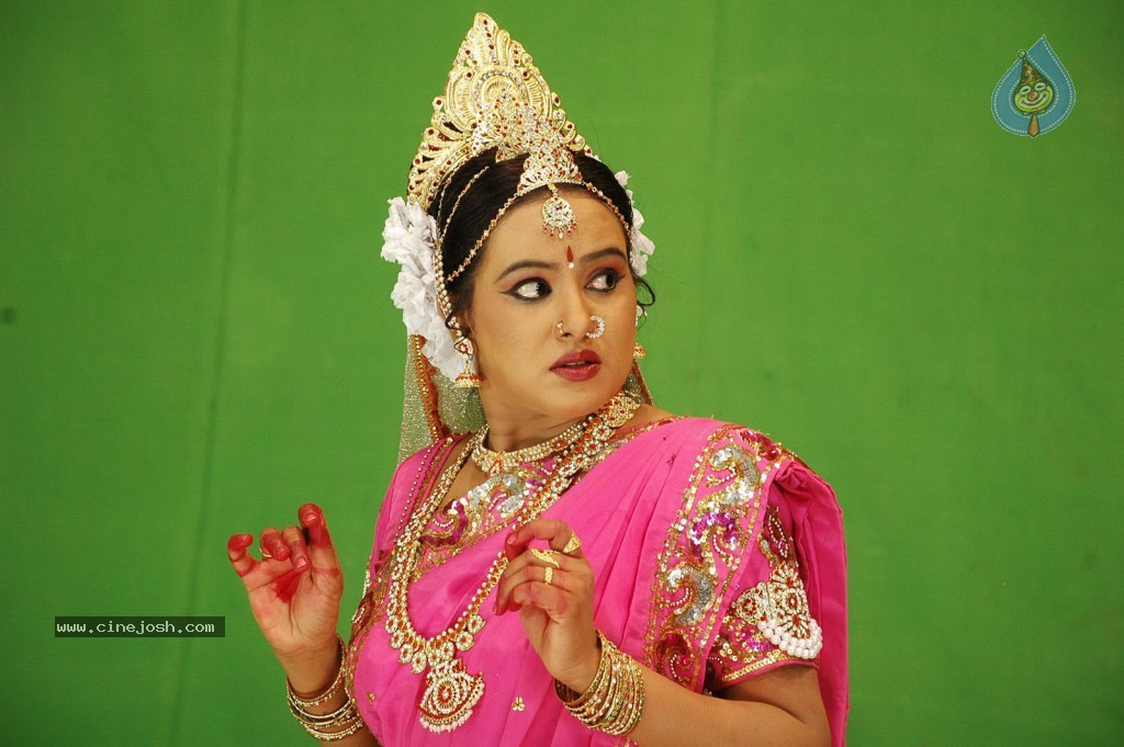 Sri Vasavi Vaibhavam Movie New Stills - 27 / 39 photos