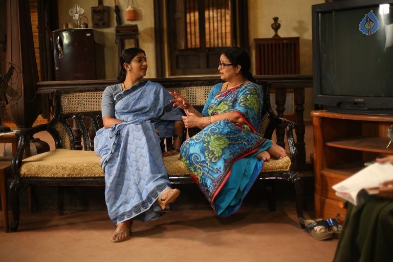 Srimanthudu New Photos and Posters - 22 / 61 photos