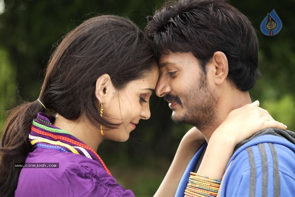 Student Star Movie Stills - 32 / 34 photos