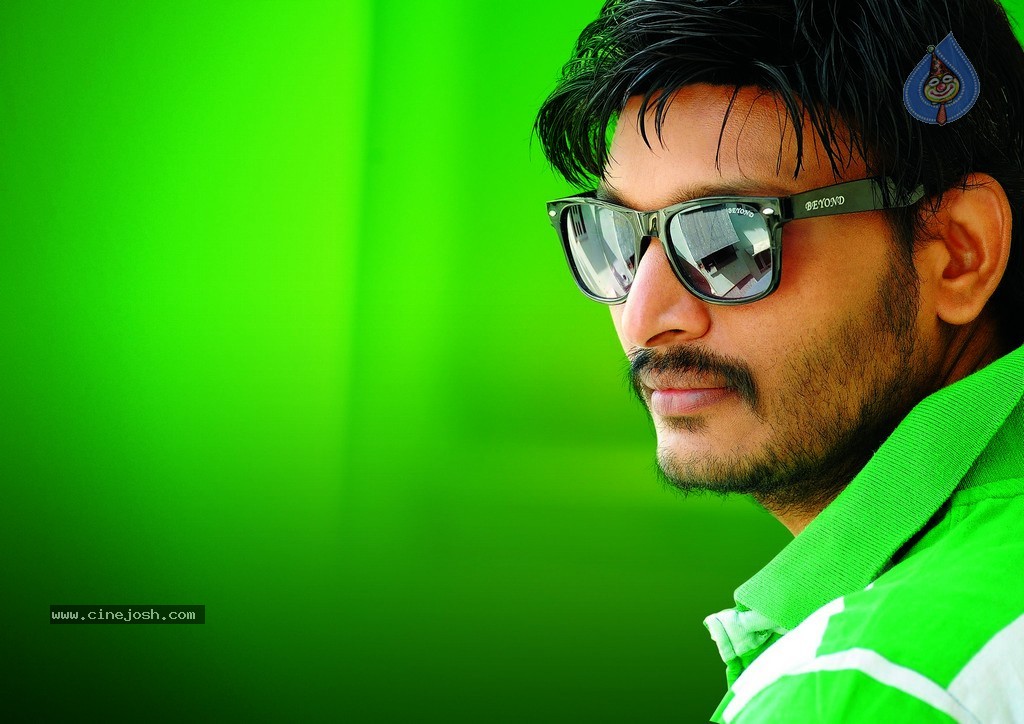 Student Star Movie Stills  - 12 / 14 photos