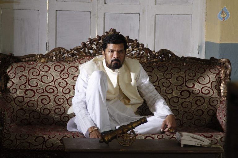 Superstar Kidnap Film New Photos - 14 / 61 photos