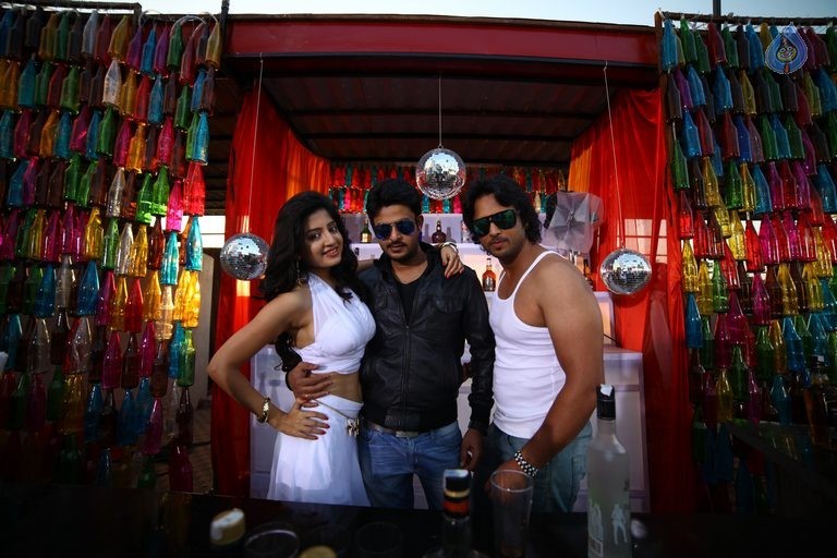 Superstar Kidnap Film Photos and Posters - 25 / 36 photos