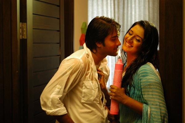 Tarun - Vimala Raman - Supreme Movies  - 36 / 83 photos