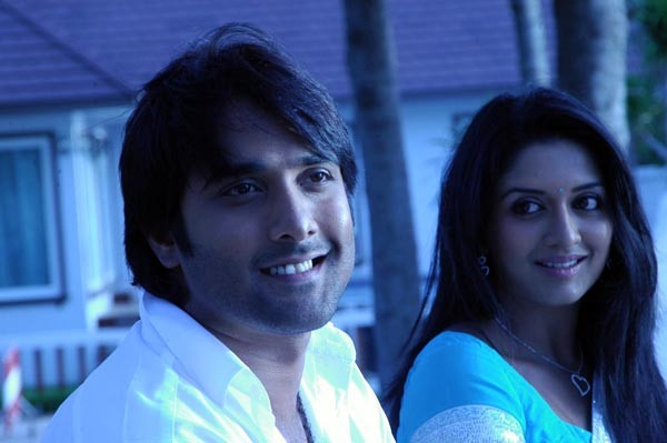 Tarun - Vimala Raman - Supreme Movies  - 57 / 83 photos