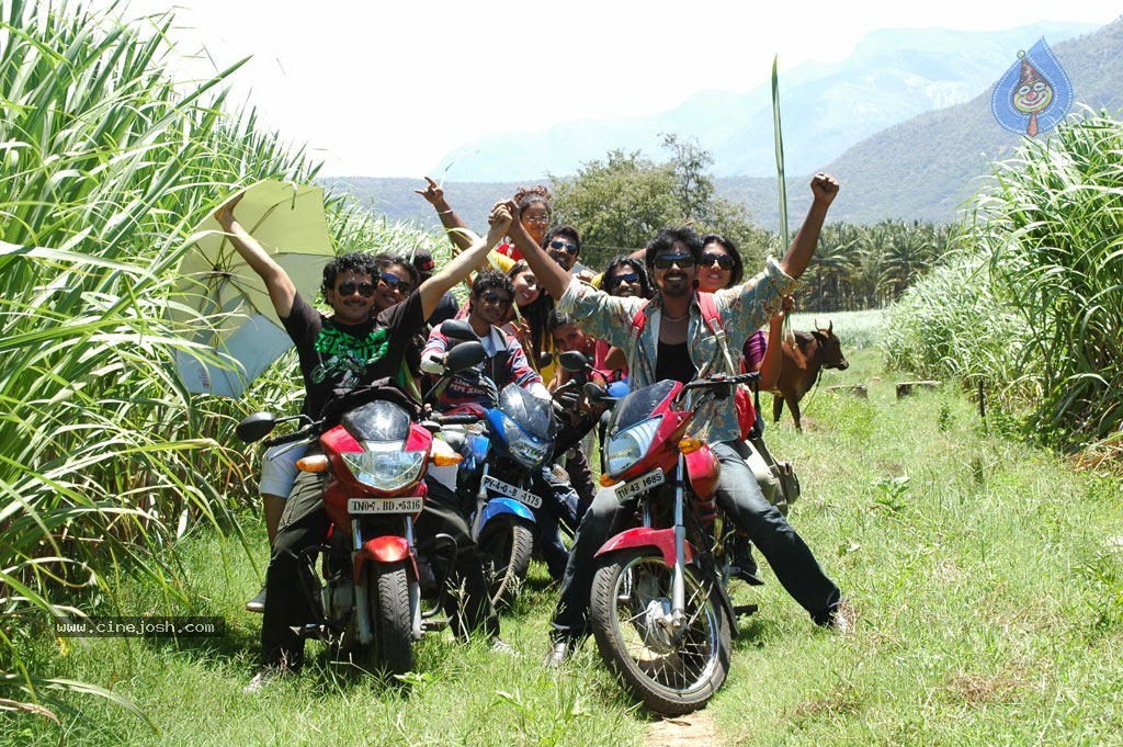 Suzhal Tamil Movie Stills - 20 / 28 photos