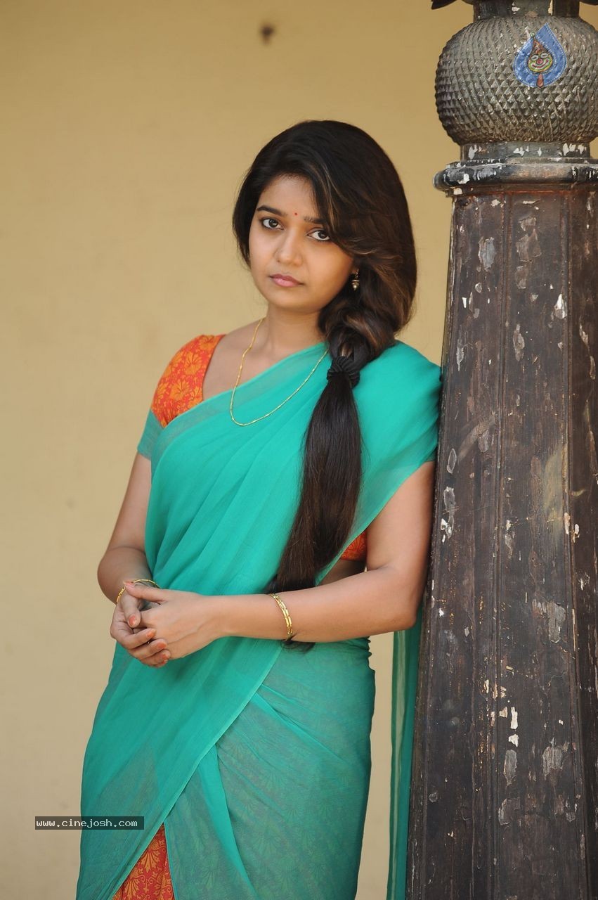 Swathi Stills in Tripura Movie - 22 / 24 photos