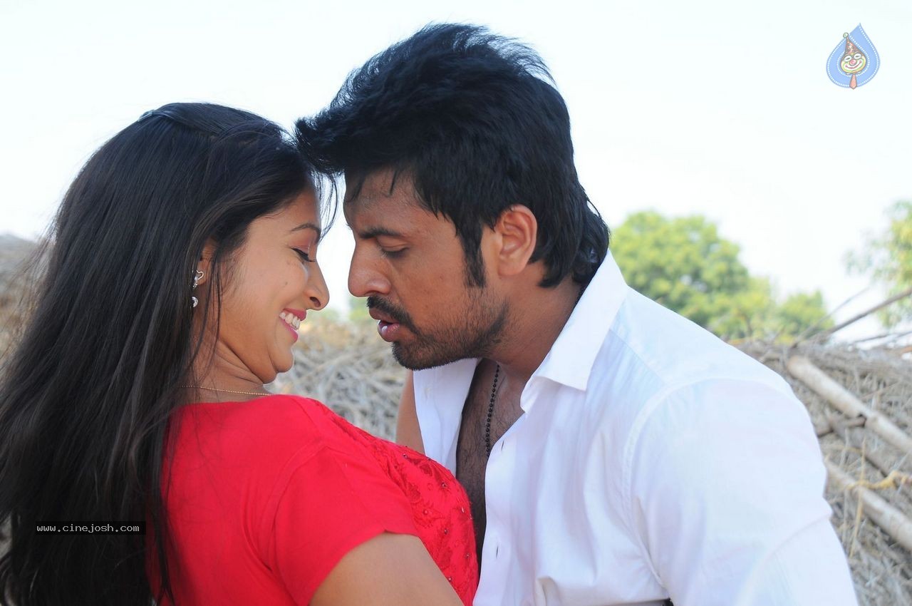 Swimming Pool Movie Photos - 36 / 45 photos