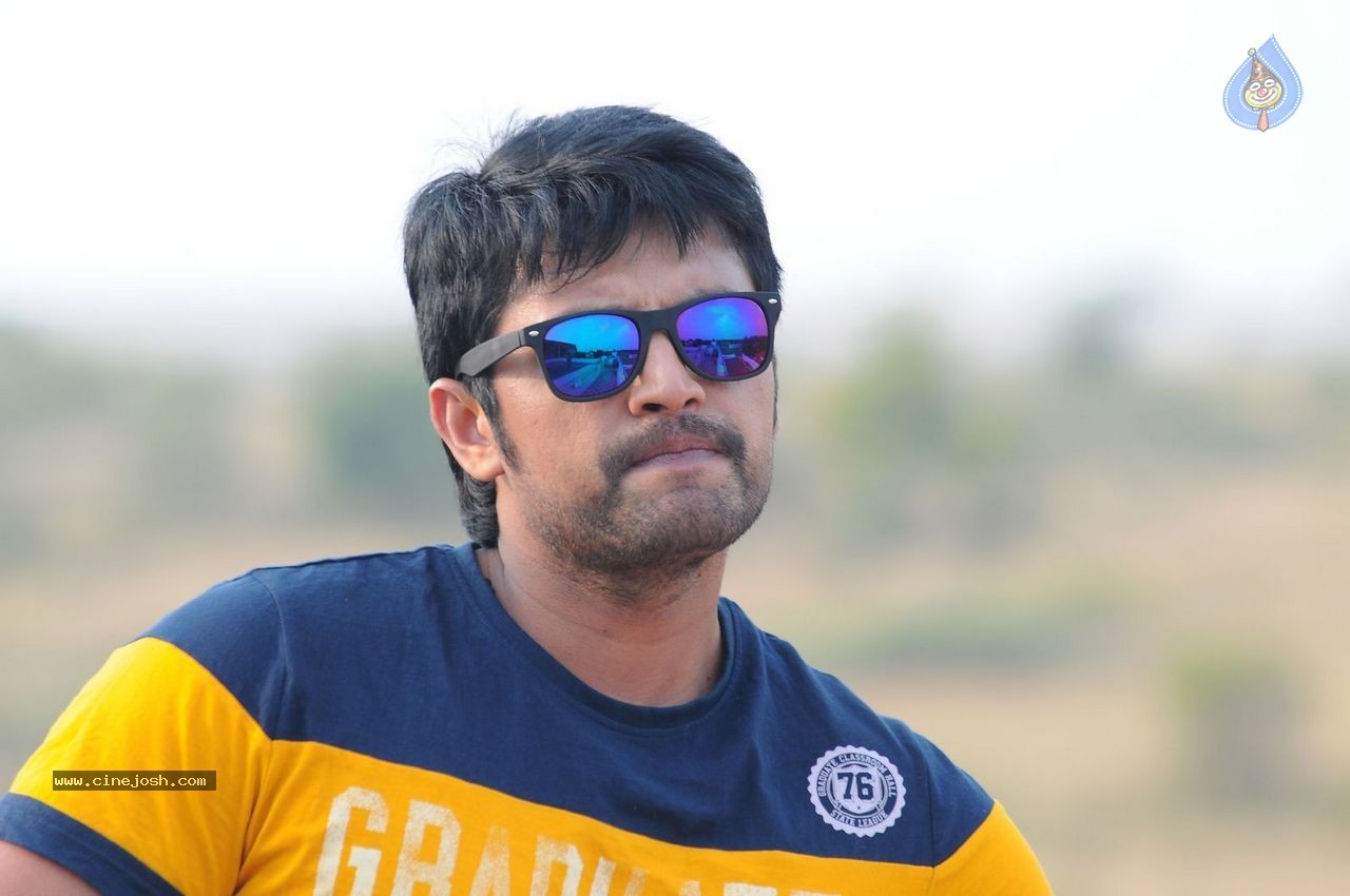 Swimming Pool Movie Photos - 38 / 45 photos