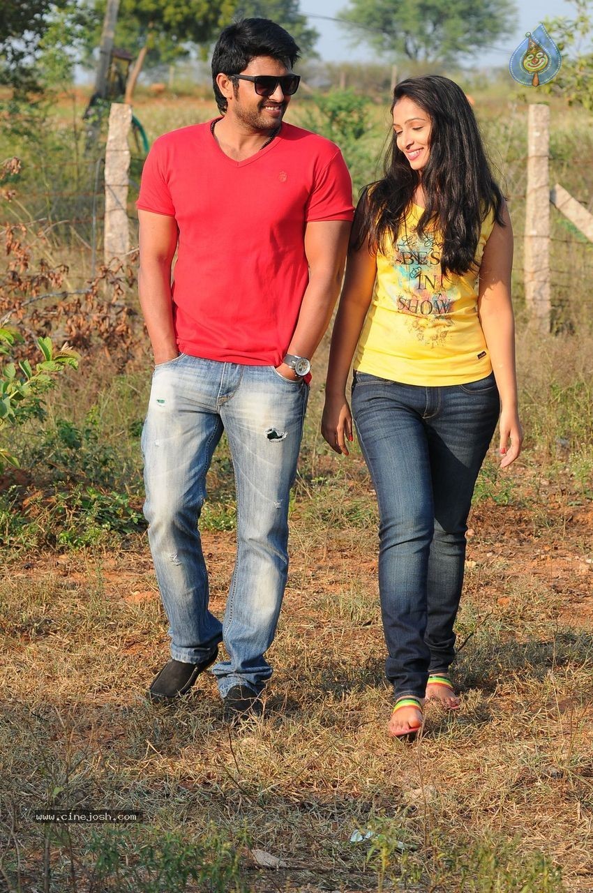 Swimming Pool Movie Photos - 43 / 45 photos