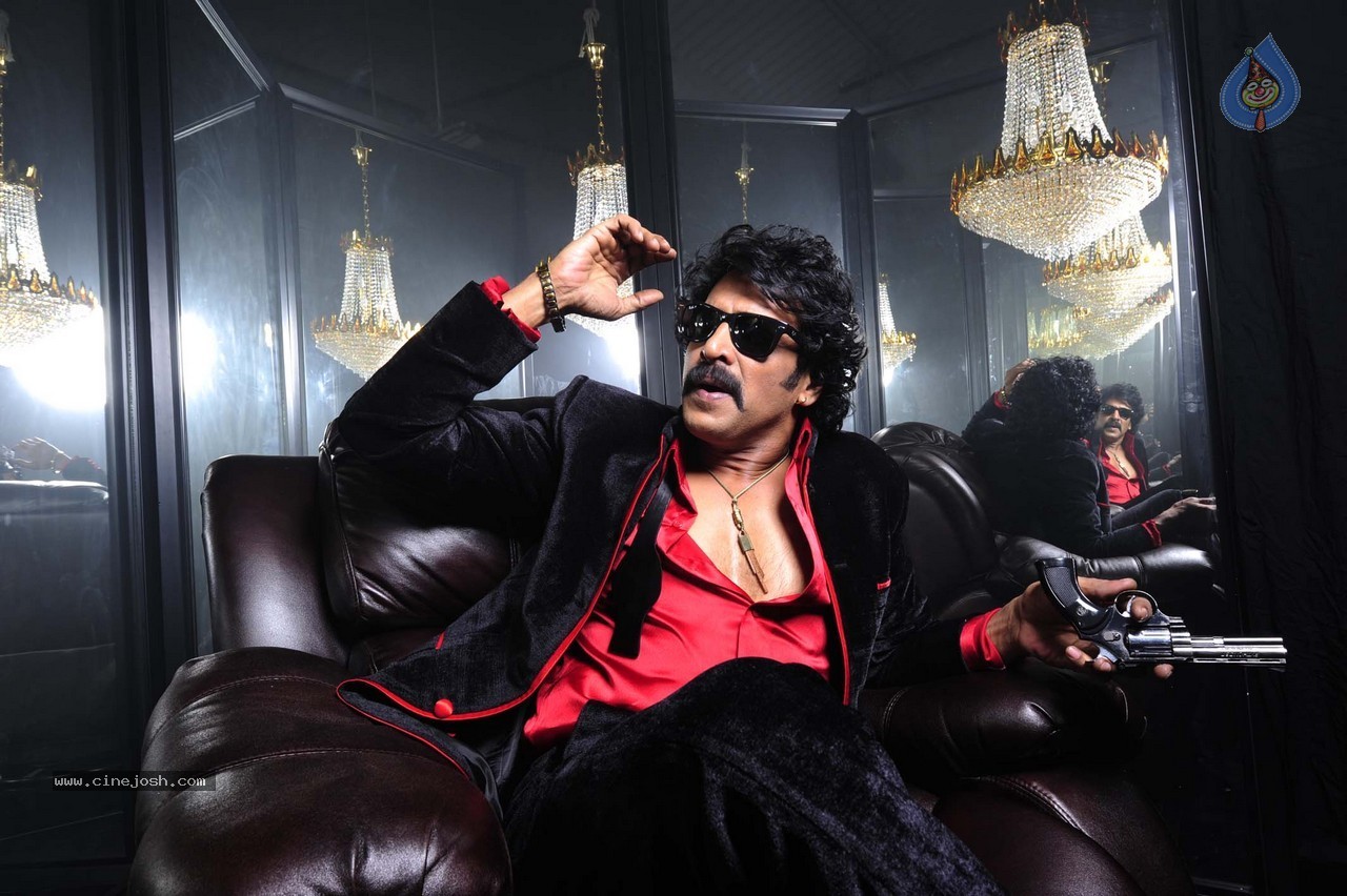 Swiss Bank ki Daredi Movie Hot Stills - 24 / 31 photos