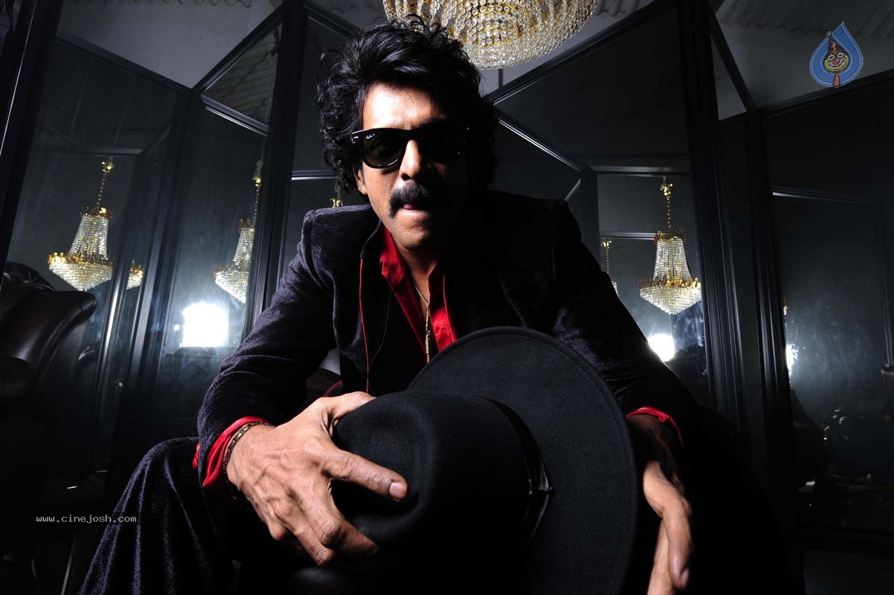 Swiss Bank ki Daredi Movie Hot Stills - 25 / 31 photos