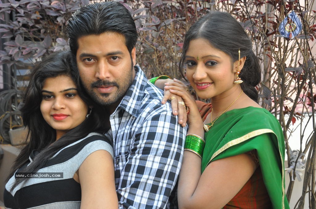 Swiss Raja Movie Press Meet Stills - 24 / 59 photos