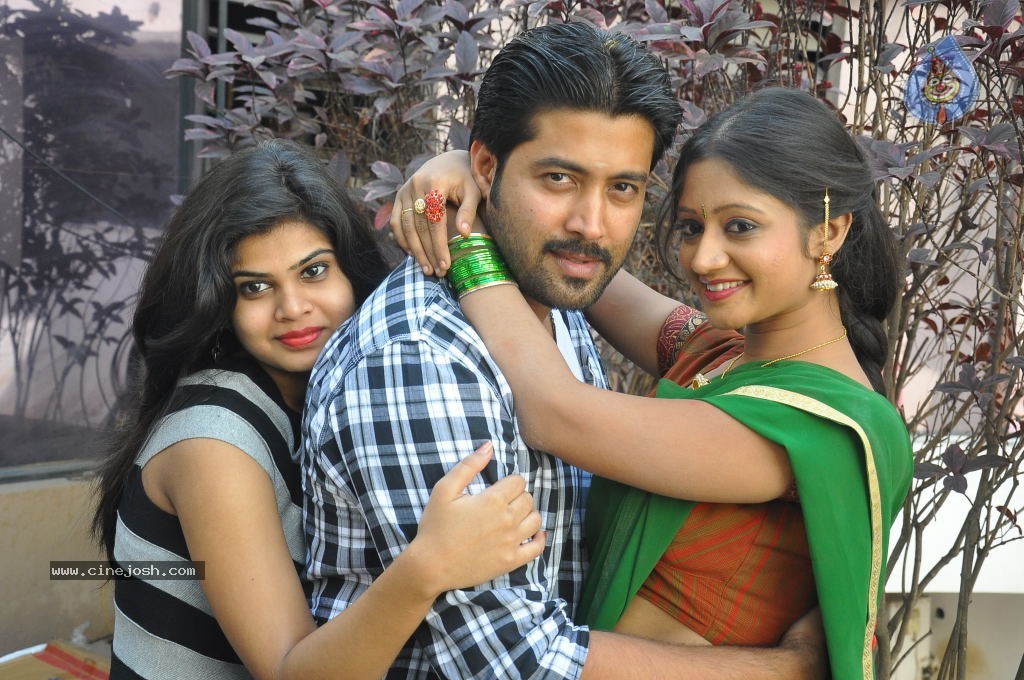 Swiss Raja Movie Press Meet Stills - 36 / 59 photos