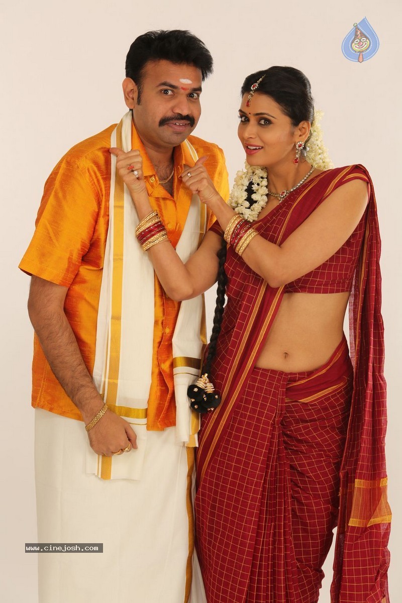 Takkar Tamil Movie Stills - 20 / 53 photos