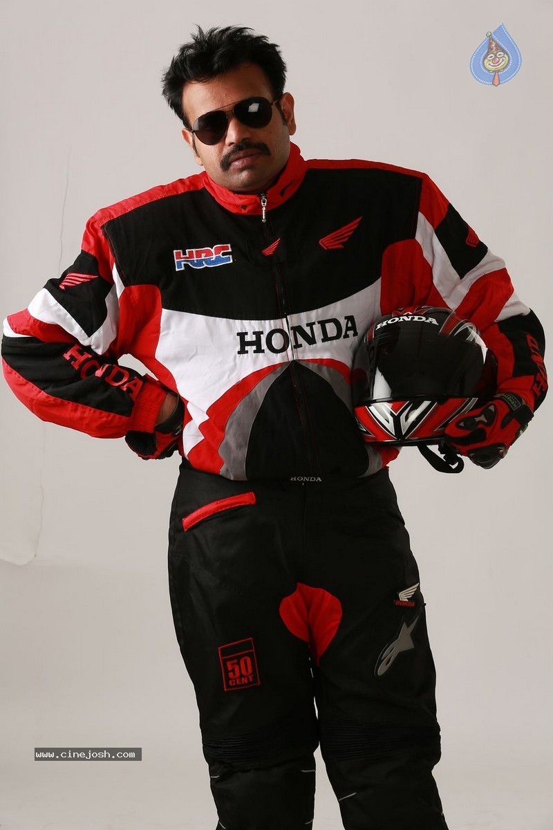 Takkar Tamil Movie Stills - 23 / 53 photos