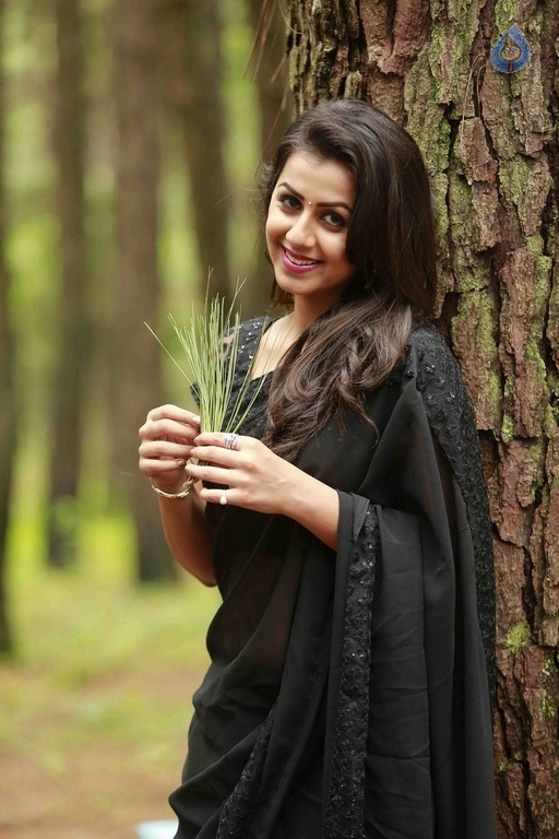 Team 5 Release Date Poster and Stills - 6 / 29 photos